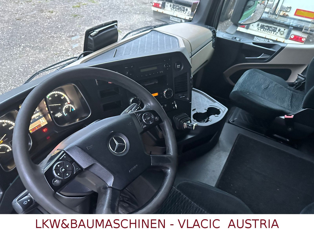Mercedes-Benz Actros 1840 ADR - Vlačilec: slika 4 Mercedes-Benz Actros 1840 ADR - Vlačilec: slika 4