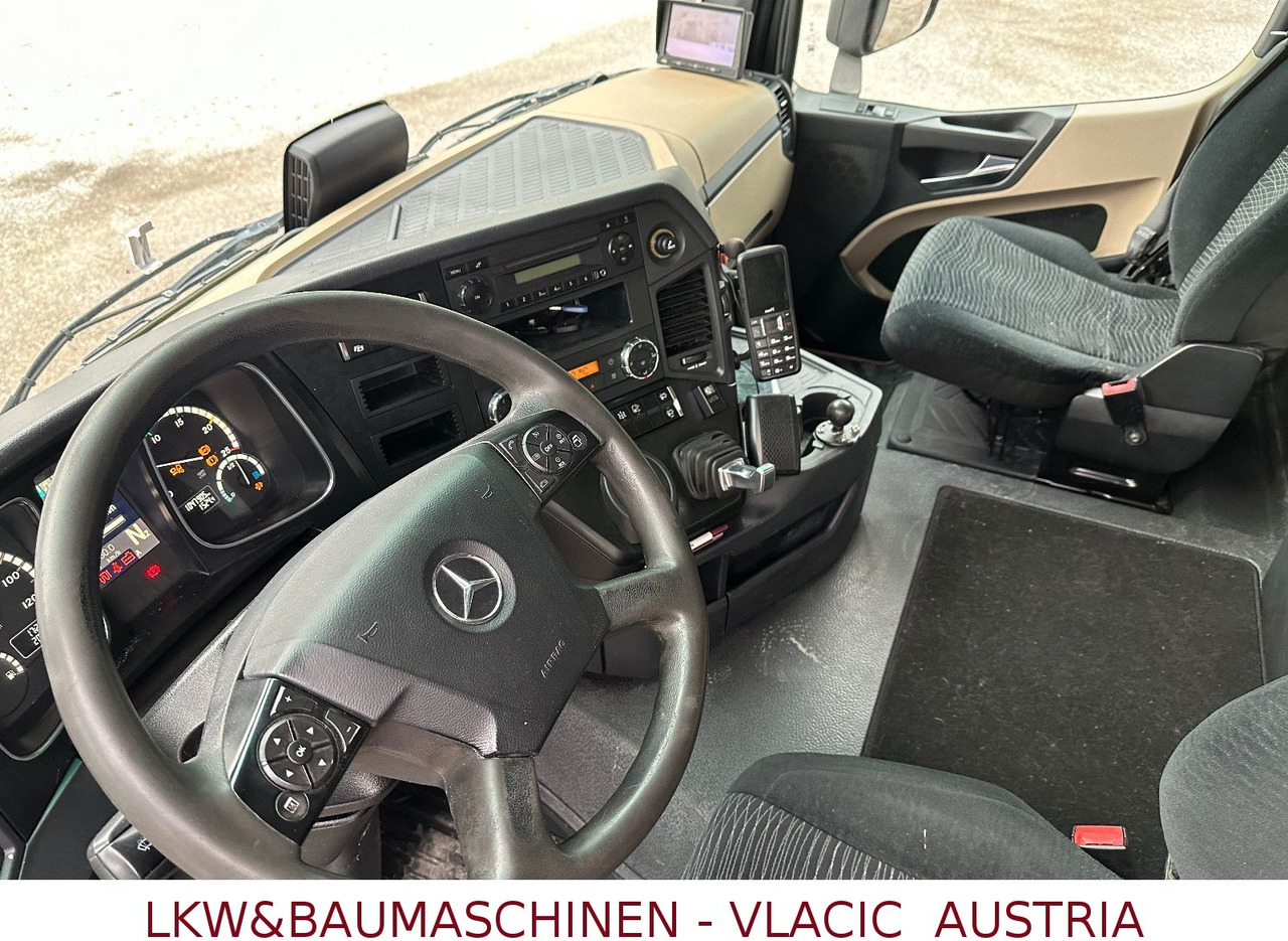 Mercedes-Benz Actros 1840 ADR - Vlačilec: slika 4 Mercedes-Benz Actros 1840 ADR - Vlačilec: slika 4