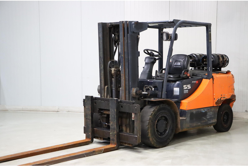 Doosan G55C-5 - Plinski viličar: slika 3 Doosan G55C-5 - Plinski viličar: slika 3