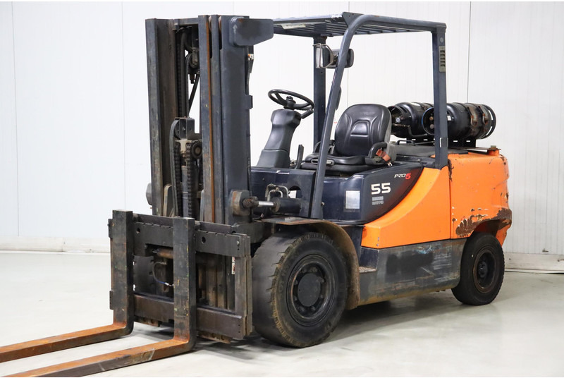 Doosan G55C-5 - Plinski viličar: slika 4 Doosan G55C-5 - Plinski viličar: slika 4