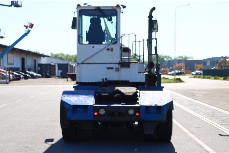 Terminalski traktor Kalmar TRX182A: slika 6
