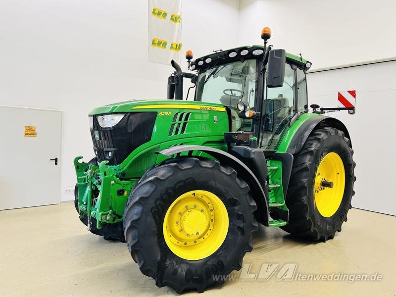 John Deere 6215R - Traktor: slika 1 John Deere 6215R - Traktor: slika 1