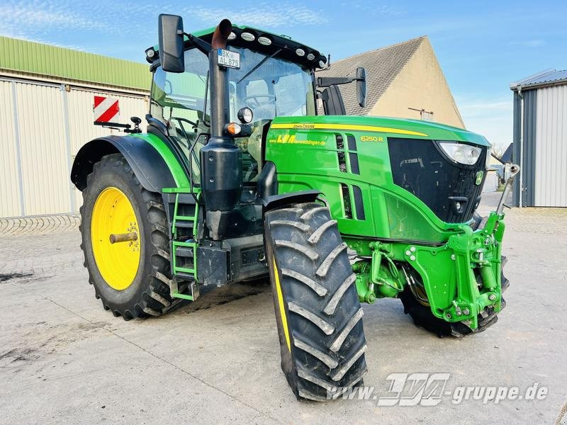 John Deere 6250R ULTIMATE CommandPro - Traktor: slika 2 John Deere 6250R ULTIMATE CommandPro - Traktor: slika 2