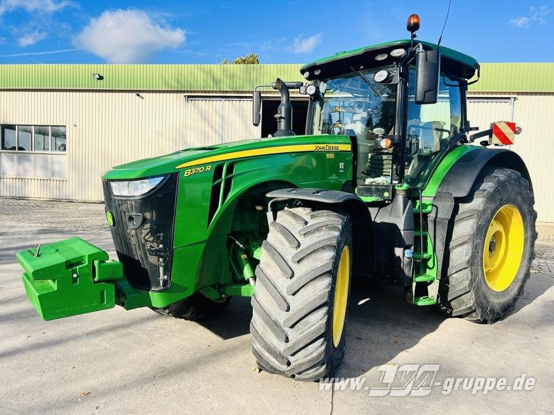 John Deere 8370R E23 PowerShift - Traktor: slika 1 John Deere 8370R E23 PowerShift - Traktor: slika 1