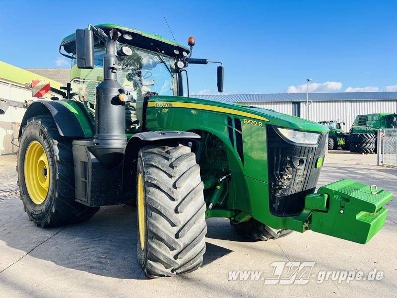 John Deere 8370R E23 PowerShift - Traktor: slika 2 John Deere 8370R E23 PowerShift - Traktor: slika 2