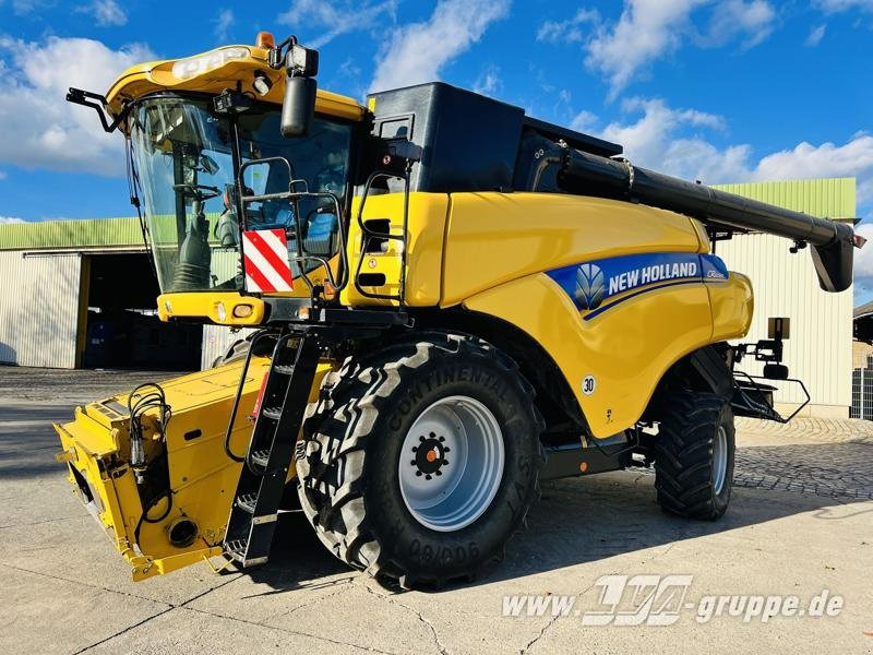 New Holland CR8080 - Kombajn harvester: slika 1 New Holland CR8080 - Kombajn harvester: slika 1