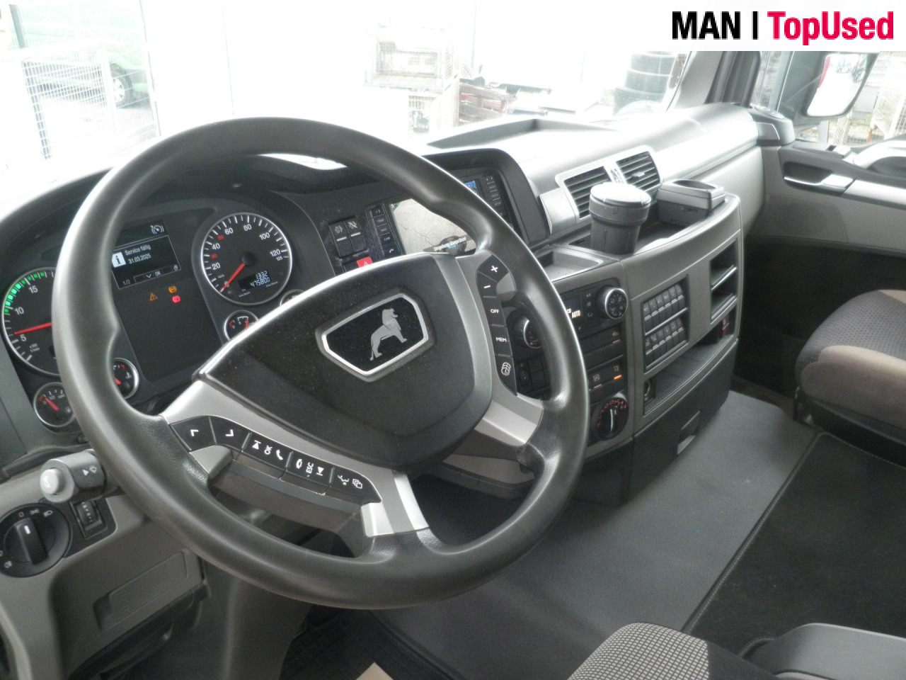 MAN TGS 28.500 6X4-4 BL - Tovornjak za prevoz lesa: slika 3 MAN TGS 28.500 6X4-4 BL - Tovornjak za prevoz lesa: slika 3