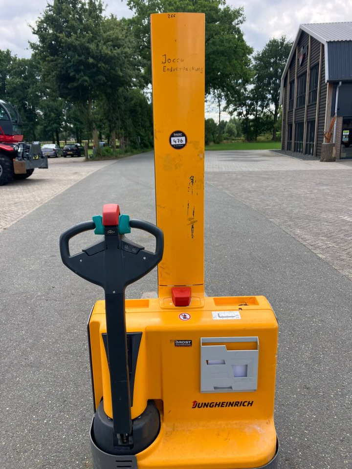 JUNG HEINRICH EMC110 stapelaar - Električni viličar: slika 4 JUNG HEINRICH EMC110 stapelaar - Električni viličar: slika 4