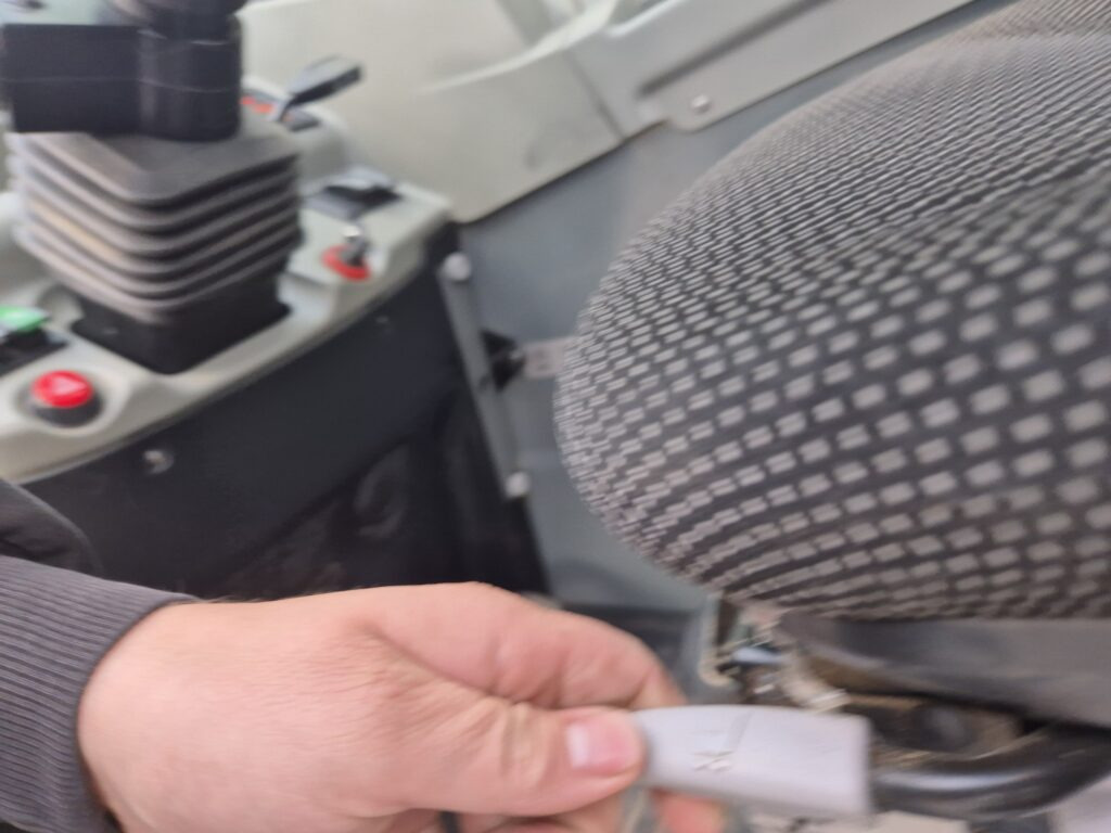 KRAMER KT276 - Teleskopski viličar: slika 5 KRAMER KT276 - Teleskopski viličar: slika 5