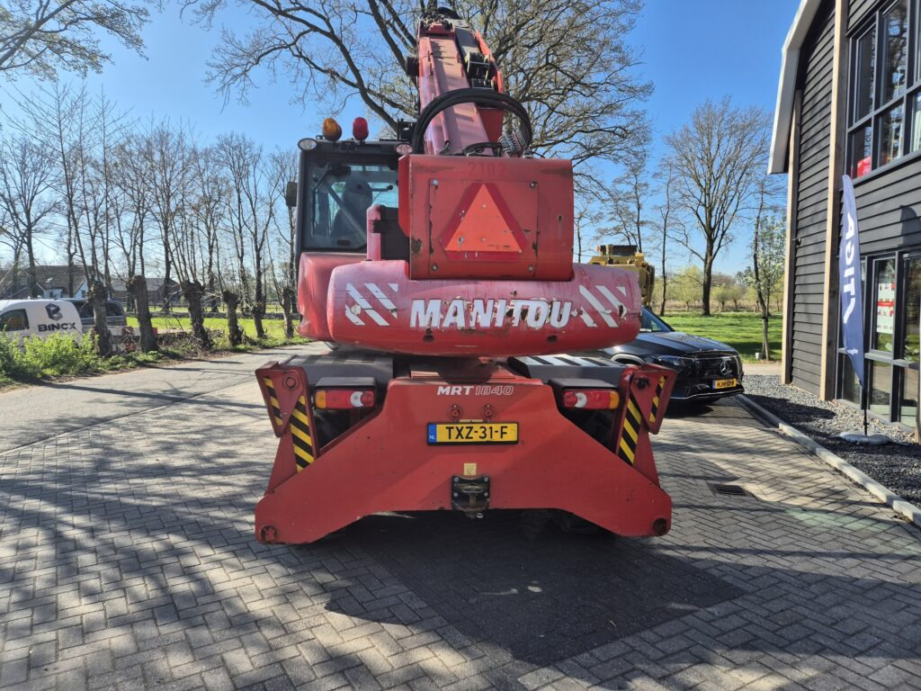Teleskopski viličar MANITOU MRT 1840 easy: slika 7