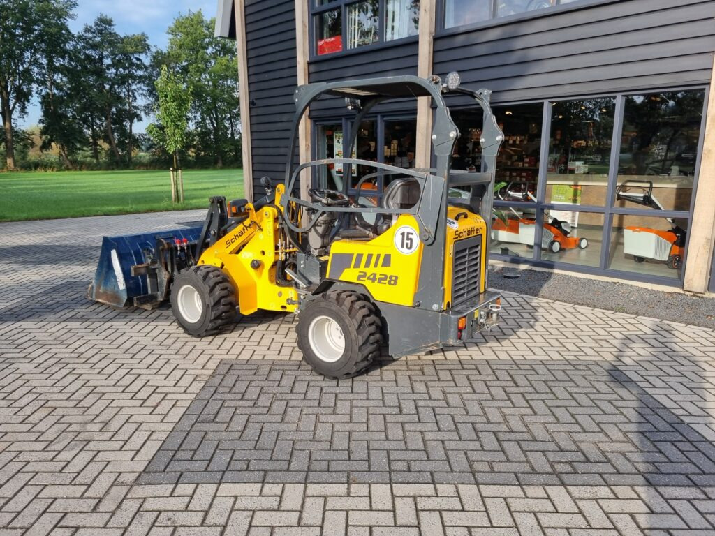 SCHÄFFER 2428 miniloader - Zgibni nakladalnik: slika 4 SCHÄFFER 2428 miniloader - Zgibni nakladalnik: slika 4