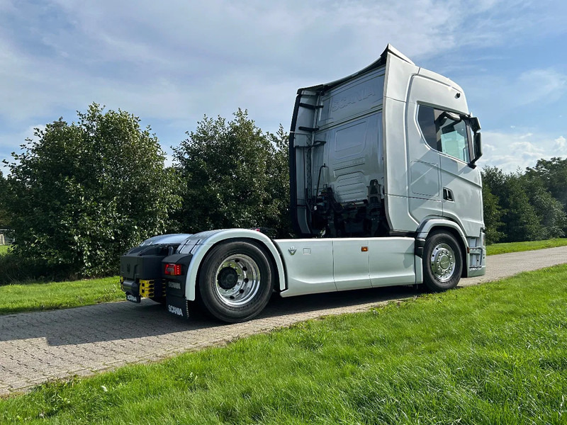 Scania 660S V8 NGS | 4x2 NB | 6 BALON SUSPENSION | RETARDER | FULL-AIR | PTO PREP. | PARK-COOLER | - Vlačilec: slika 5 Scania 660S V8 NGS | 4x2 NB | 6 BALON SUSPENSION | RETARDER | FULL-AIR | PTO PREP. | PARK-COOLER | - Vlačilec: slika 5