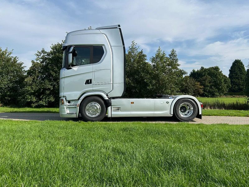 Scania 660S V8 NGS | 4x2 NB | 6 BALON SUSPENSION | RETARDER | FULL-AIR | PTO PREP. | PARK-COOLER | - Vlačilec: slika 2 Scania 660S V8 NGS | 4x2 NB | 6 BALON SUSPENSION | RETARDER | FULL-AIR | PTO PREP. | PARK-COOLER | - Vlačilec: slika 2