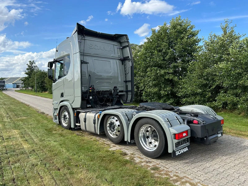 Scania R560 | 6x2/4 LB | 2023 | FULL AIR | RETARDER | PARK COOLER - Vlačilec: slika 5 Scania R560 | 6x2/4 LB | 2023 | FULL AIR | RETARDER | PARK COOLER - Vlačilec: slika 5