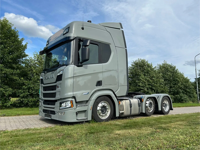 Scania R560 | 6x2/4 LB | 2023 | FULL AIR | RETARDER | PARK COOLER - Vlačilec: slika 1 Scania R560 | 6x2/4 LB | 2023 | FULL AIR | RETARDER | PARK COOLER - Vlačilec: slika 1