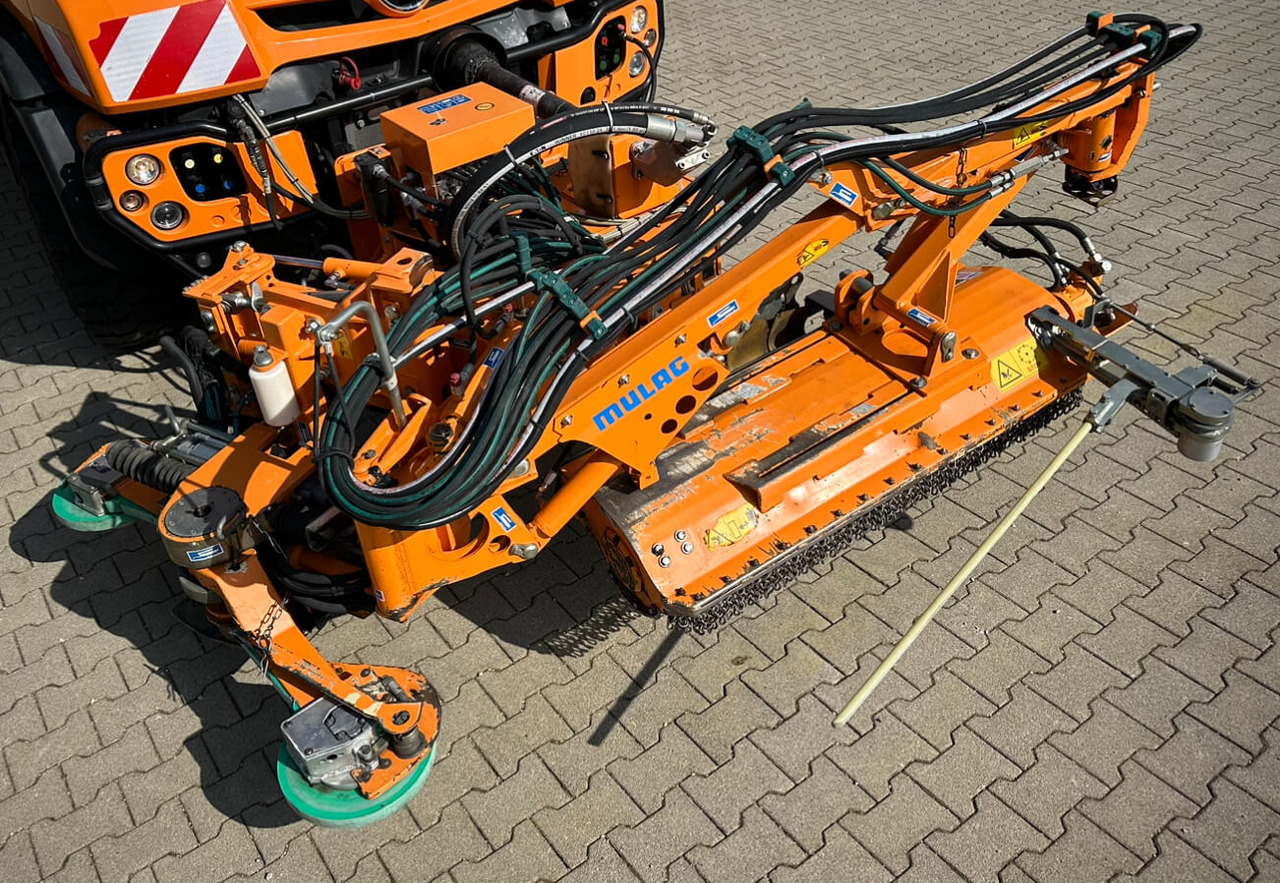 Unimog Leitpfostenausmähgerät / Randstreifenmähger - Mulčer na roki: slika 2 Unimog Leitpfostenausmähgerät / Randstreifenmähger - Mulčer na roki: slika 2