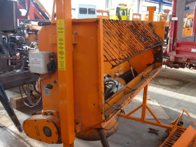 Unimog Salzstreuer Gmeiner 90WA - Posipalnik peska/ Soli: slika 4 Unimog Salzstreuer Gmeiner 90WA - Posipalnik peska/ Soli: slika 4