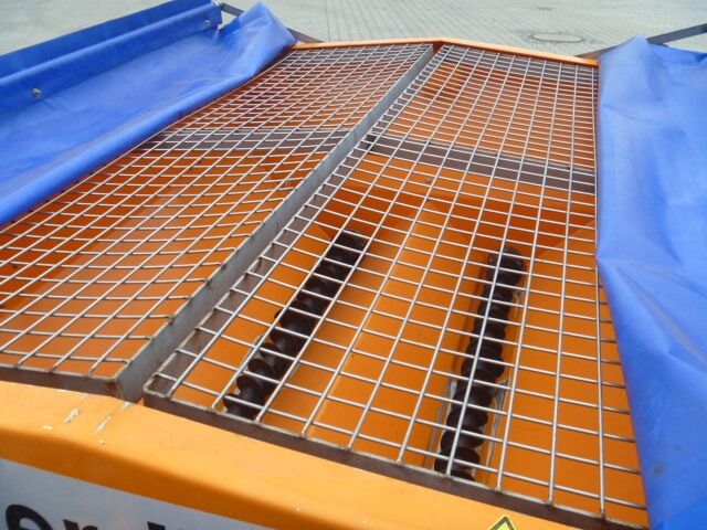 Unimog Salzstreuer Gmeiner STA2500TC FS - Posipalnik peska/ Soli: slika 5 Unimog Salzstreuer Gmeiner STA2500TC FS - Posipalnik peska/ Soli: slika 5