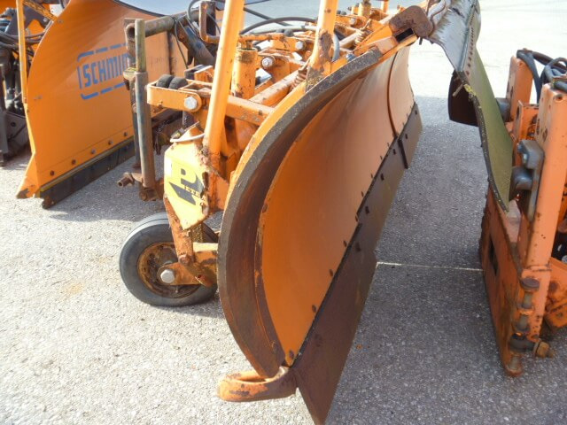 Unimog Schneepflug - Schneeschild Pietsch EK325 - Snežni plug: slika 2 Unimog Schneepflug - Schneeschild Pietsch EK325 - Snežni plug: slika 2