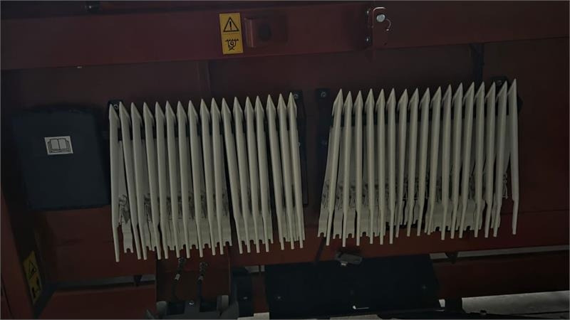 Case IH 8250 Axial-Flow med 35fod Varicut skærebord. Dansk - Kombajn harvester: slika 5 Case IH 8250 Axial-Flow med 35fod Varicut skærebord. Dansk - Kombajn harvester: slika 5