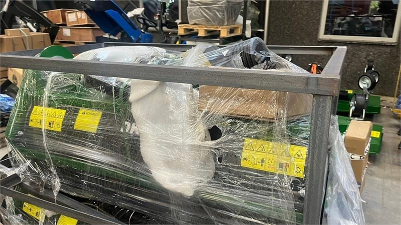 Dk-Tec EFGC155D Slagleklipper med fast tårn og oplukkelig - Kosilnica: slika 4 Dk-Tec EFGC155D Slagleklipper med fast tårn og oplukkelig - Kosilnica: slika 4