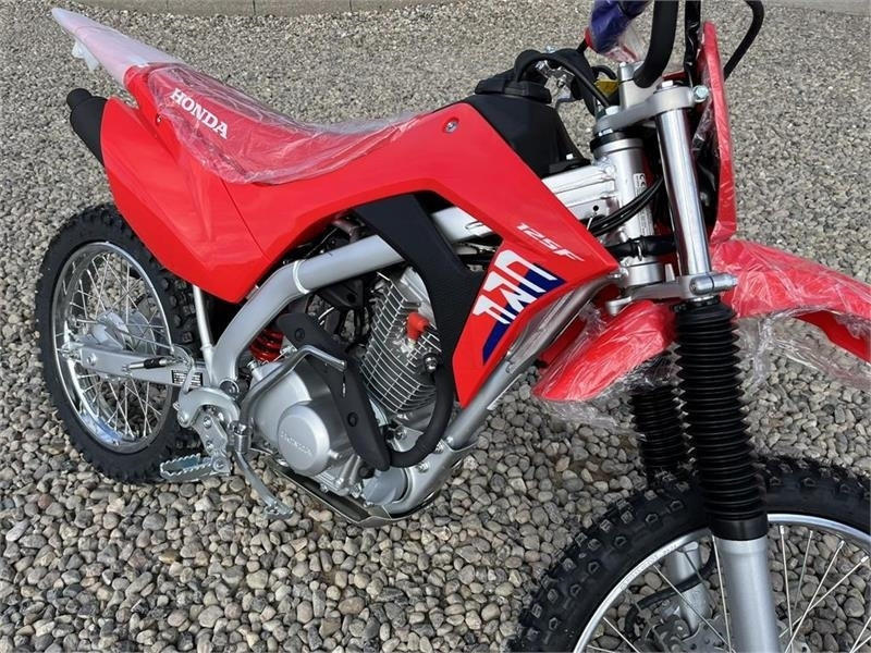 Honda CRF 125 FB Den helt nye model - Štirikolesnik: slika 2 Honda CRF 125 FB Den helt nye model - Štirikolesnik: slika 2