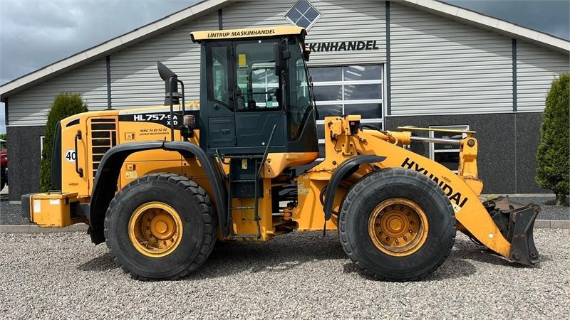 Hyundai 757-9A XTD med lan-arm. En-ejeres maskine med Lock - Kolesni nakladalec: slika 2 Hyundai 757-9A XTD med lan-arm. En-ejeres maskine med Lock - Kolesni nakladalec: slika 2