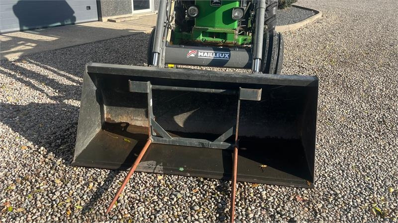 John Deere 2850 Med frontlæsser - Traktor: slika 4 John Deere 2850 Med frontlæsser - Traktor: slika 4