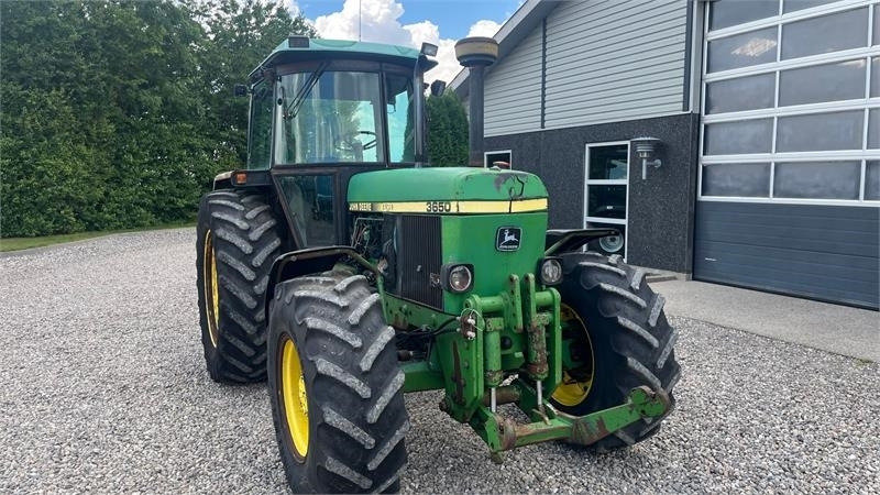 Traktor John Deere 3650 Med frontlift: slika 15 Traktor John Deere 3650 Med frontlift: slika 15