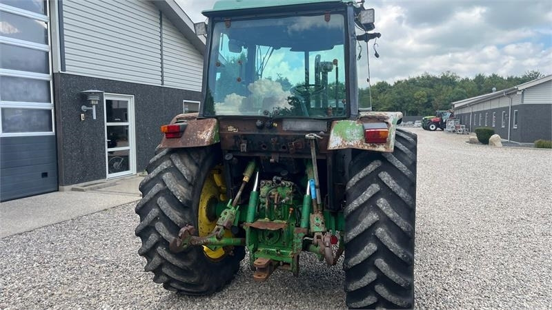 Traktor John Deere 3650 Med frontlift: slika 13 Traktor John Deere 3650 Med frontlift: slika 13