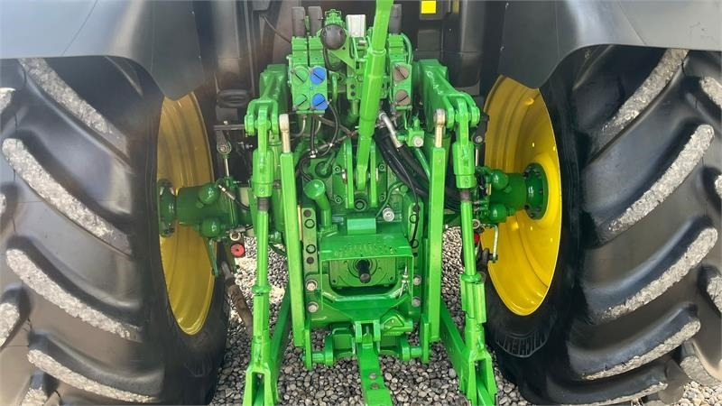 John Deere 6115R Med frontlæsser og krybegear - Traktor: slika 4 John Deere 6115R Med frontlæsser og krybegear - Traktor: slika 4