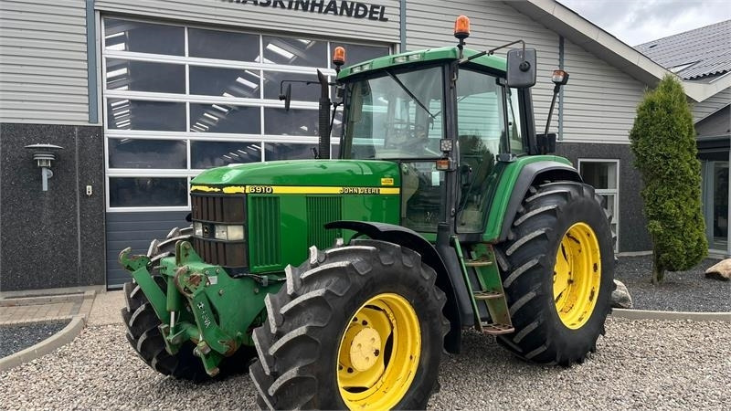 John Deere 6910 TLS, AutoQurd, Hjørnestops computer og frontl - Traktor: slika 2 John Deere 6910 TLS, AutoQurd, Hjørnestops computer og frontl - Traktor: slika 2