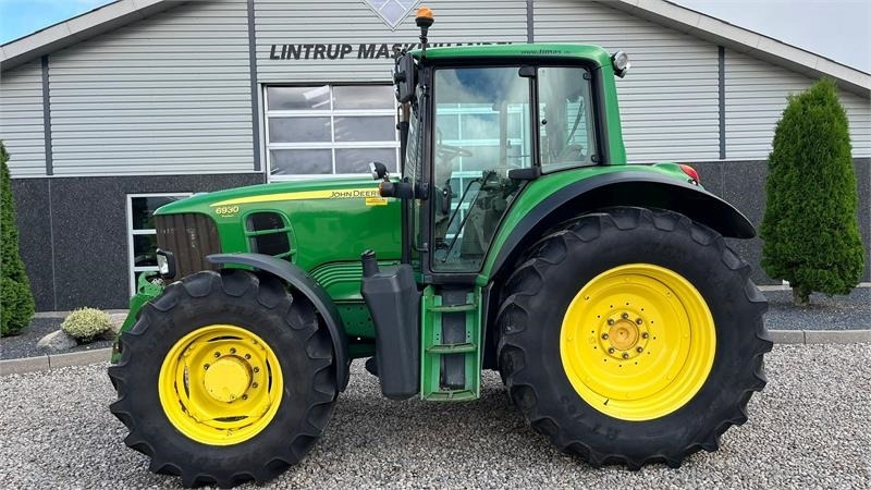 John Deere 6930 AutoPower med frontlift og front PTO - Traktor: slika 1 John Deere 6930 AutoPower med frontlift og front PTO - Traktor: slika 1