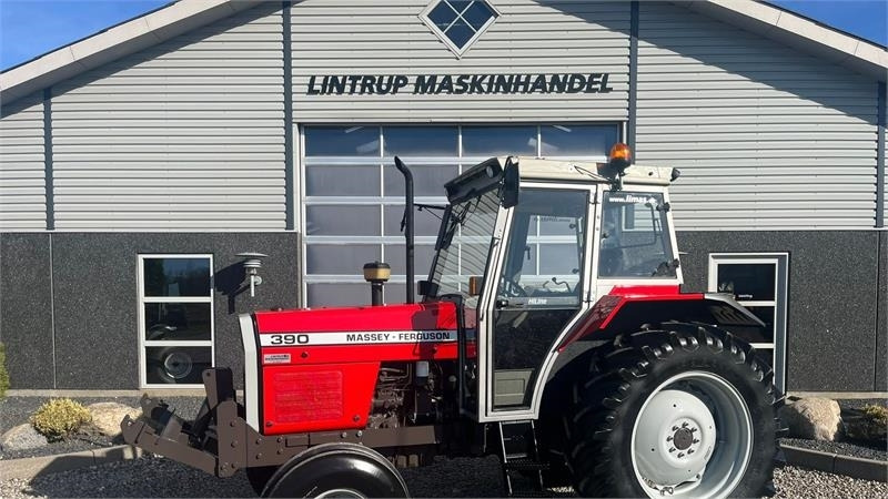 Massey Ferguson 390 HiLine med frontlift - Traktor: slika 1 Massey Ferguson 390 HiLine med frontlift - Traktor: slika 1