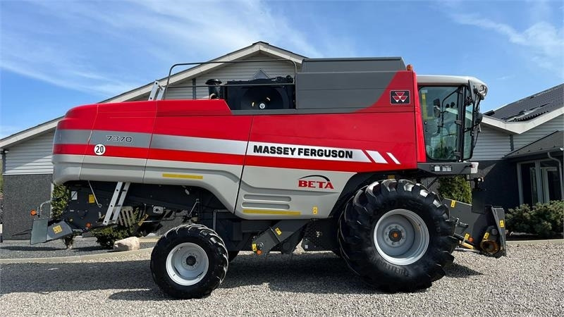 Massey Ferguson 7370 BETA. Gårdmaskine med kun 1080 motortimer. Me - Kombajn harvester: slika 2 Massey Ferguson 7370 BETA. Gårdmaskine med kun 1080 motortimer. Me - Kombajn harvester: slika 2