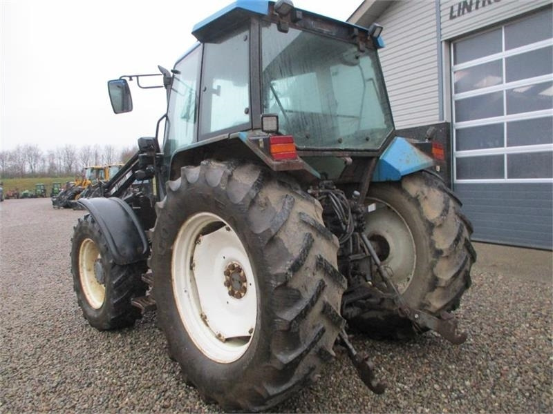 New Holland 7740 SLE Turbo Med frontlæsser og frontlift. - Traktor: slika 3 New Holland 7740 SLE Turbo Med frontlæsser og frontlift. - Traktor: slika 3