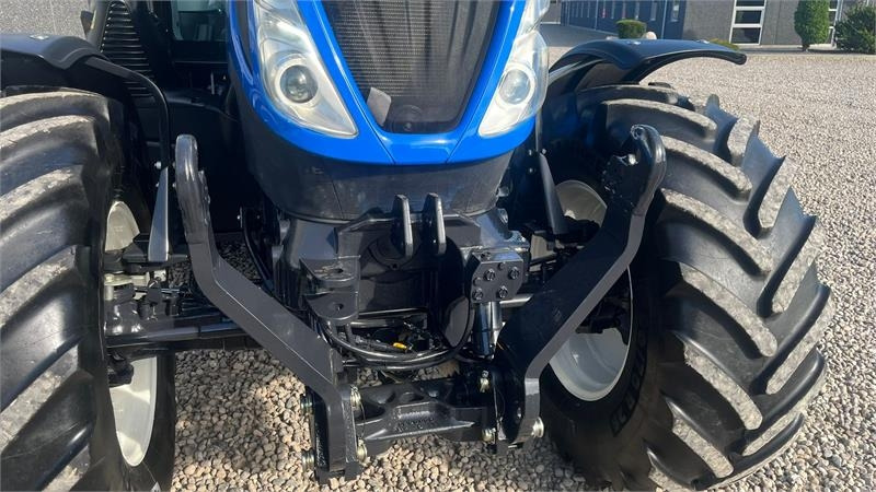 New Holland T6.165 AutoCommannd med frontlift - Traktor: slika 4 New Holland T6.165 AutoCommannd med frontlift - Traktor: slika 4