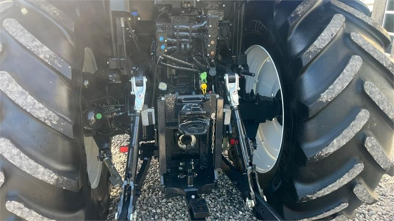 New Holland T6.165 AutoCommannd med frontlift - Traktor: slika 5 New Holland T6.165 AutoCommannd med frontlift - Traktor: slika 5