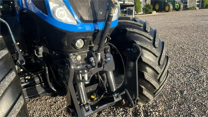 New Holland T7.315 Automatisk dæktrykreguleringssystem, frontl - Traktor: slika 4 New Holland T7.315 Automatisk dæktrykreguleringssystem, frontl - Traktor: slika 4