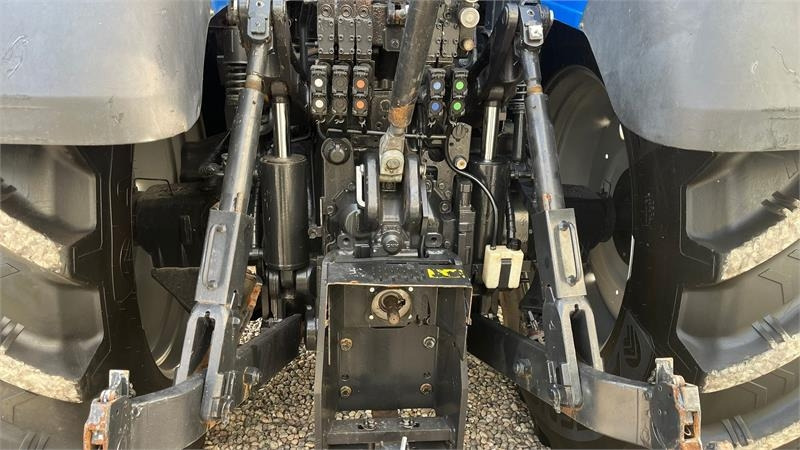 New Holland T7.315 HD med frontlift og front PTO. - Traktor: slika 5 New Holland T7.315 HD med frontlift og front PTO. - Traktor: slika 5
