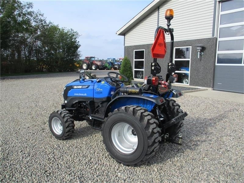 Solis 26 6+2 gearmaskine med Servostyrring og Industri h - Traktor: slika 3 Solis 26 6+2 gearmaskine med Servostyrring og Industri h - Traktor: slika 3