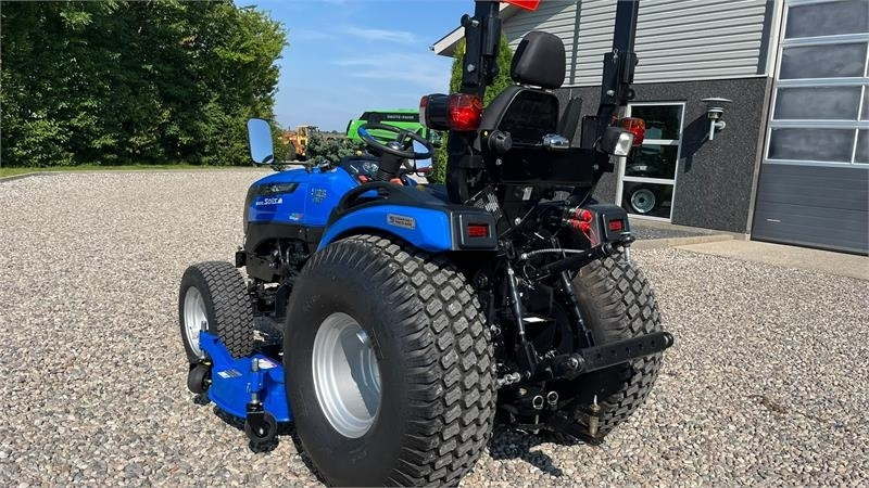 Solis 26 HST Hydrostat Turf hjul og klipperbord - Traktor: slika 5 Solis 26 HST Hydrostat Turf hjul og klipperbord - Traktor: slika 5