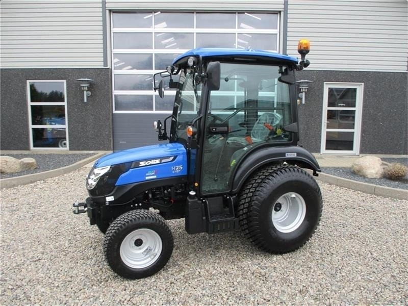 Solis 26 HST med kabine og turf hjul - Traktor: slika 1 Solis 26 HST med kabine og turf hjul - Traktor: slika 1