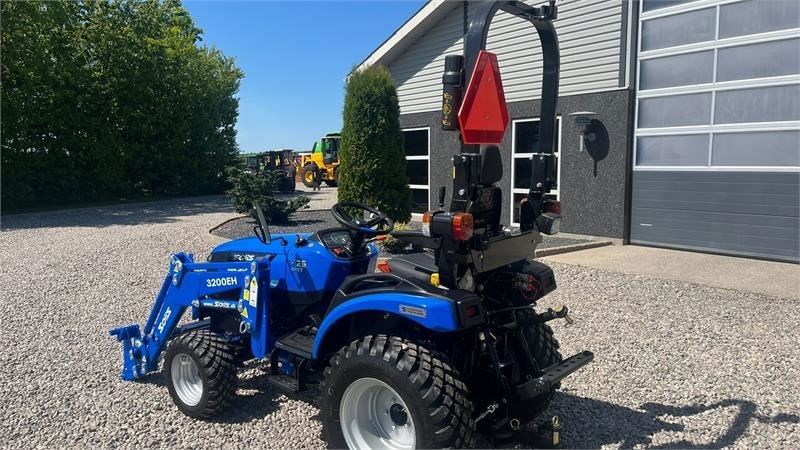 Solis H26 HST Med Frontlæsser og GardenPro dæk - Mestni traktor: slika 3 Solis H26 HST Med Frontlæsser og GardenPro dæk - Mestni traktor: slika 3