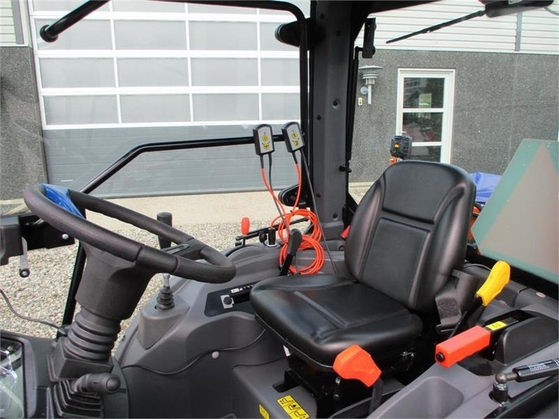 Solis H26 HST SNOW EDITION med frontlift, front PTO, Var - Mestni traktor: slika 3 Solis H26 HST SNOW EDITION med frontlift, front PTO, Var - Mestni traktor: slika 3