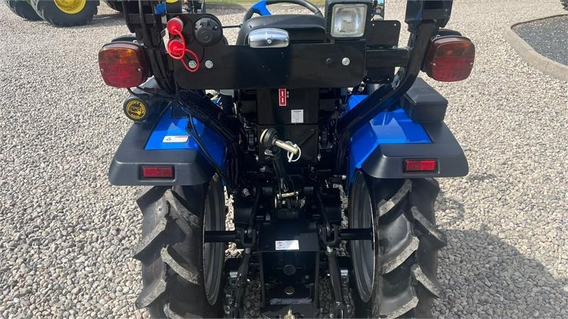 Solis S26 6+2 gearmaskine med servostyring - Mestni traktor: slika 4 Solis S26 6+2 gearmaskine med servostyring - Mestni traktor: slika 4