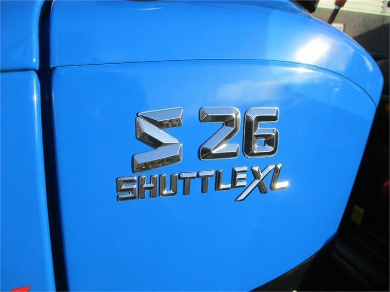 Solis S26 Shuttle XL 9+9 med store brede Turf hjul på ti - Traktor: slika 2 Solis S26 Shuttle XL 9+9 med store brede Turf hjul på ti - Traktor: slika 2