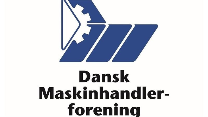 Kolesni nakladalec Volvo 4m3 skovl med Volvo beslag på. Den er 2.75m bred: slika 12