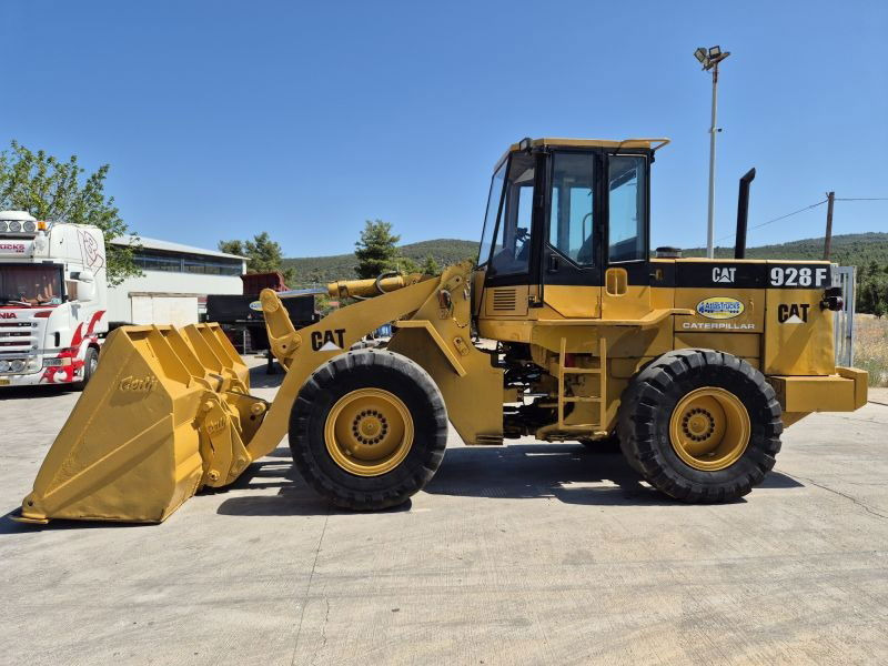 Caterpillar CAT 928F - Kolesni nakladalec: slika 4 Caterpillar CAT 928F - Kolesni nakladalec: slika 4