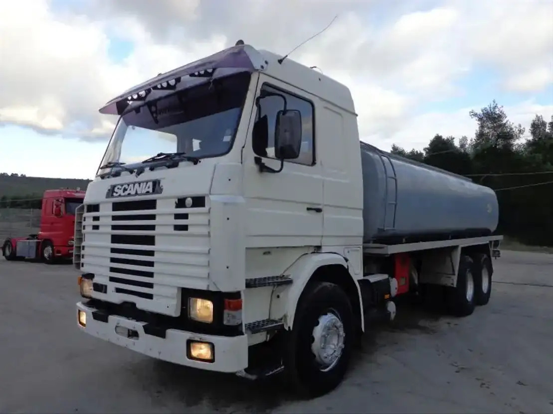 Scania R143-470 V8 Scania R143HL .470 6X2 Diesel/OIL Tank - Tovornjak cisterna: slika 2 Scania R143-470 V8 Scania R143HL .470 6X2 Diesel/OIL Tank - Tovornjak cisterna: slika 2